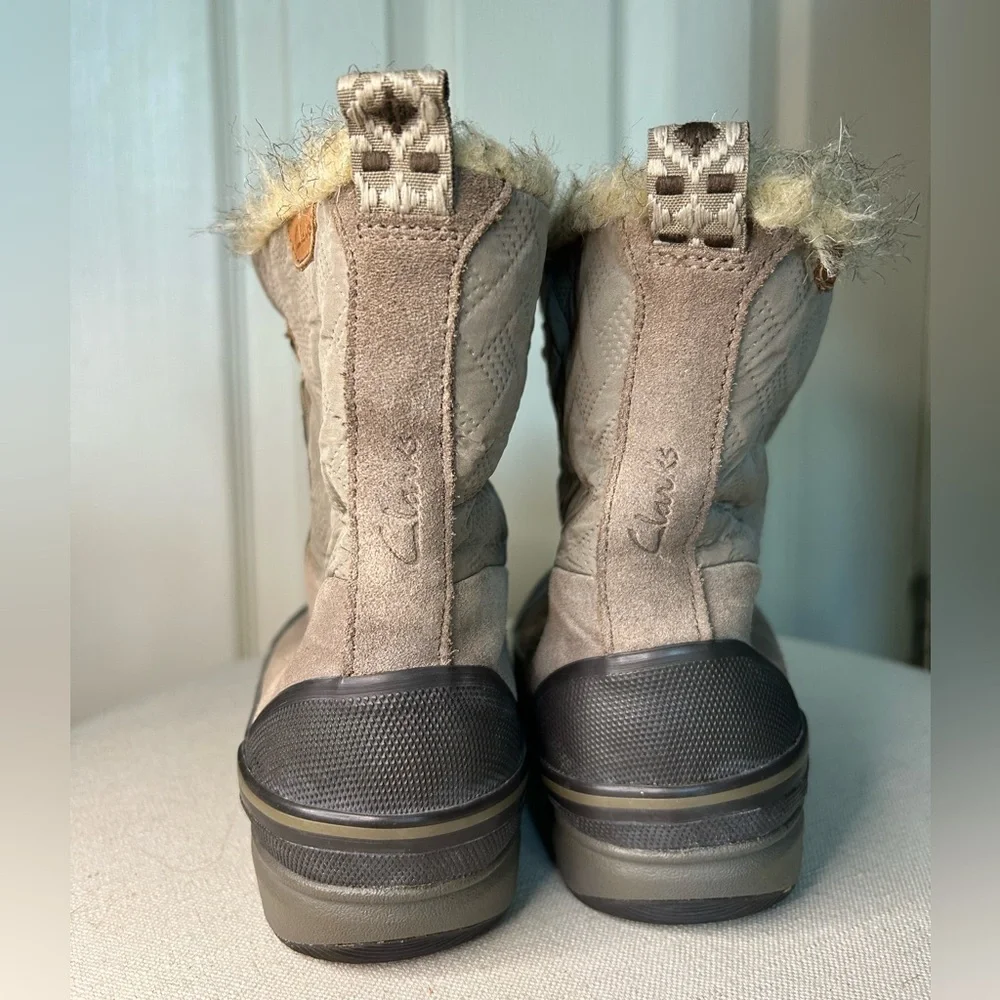Clarks Muckers Brown Quilted Winter Boots Leather Faux Fur Ankle Lace Up Size 7